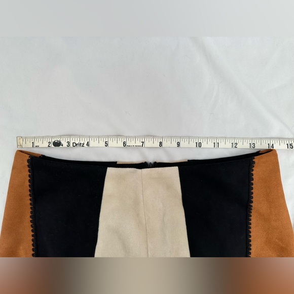 Zara Colorblocked Faux Suede Mini Skirt - Size Medium - Picture 4 of 7